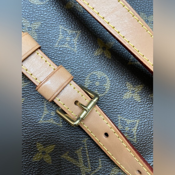 LOUIS VUITTON Monogram
Musette Salsa Shoulder Bag - Picture 10 of 12